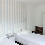 Voar Hotel 3*