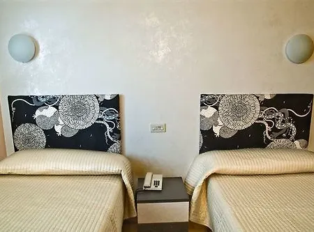 Voar Hotel