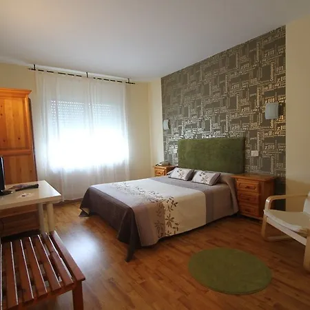 Voar Hotel 3*