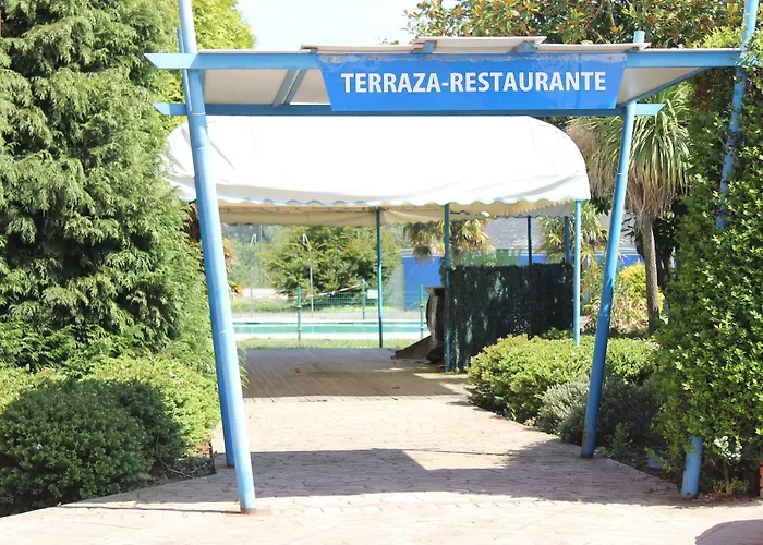 Voar Hotel 3*